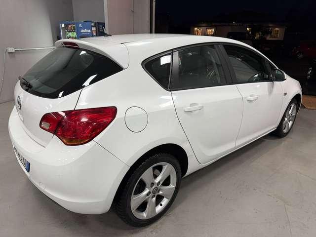 Opel Astra Astra IV 2010 5p 1.7 cdti Cosmo 110cv
