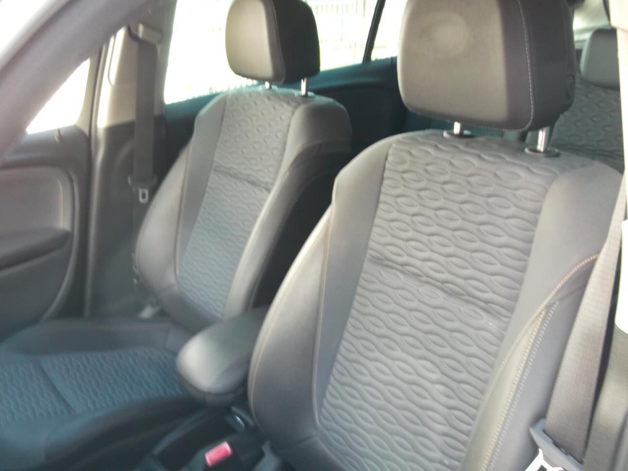 Opel Zafira 1.6 Turbo Metano 7 P. Full 2014