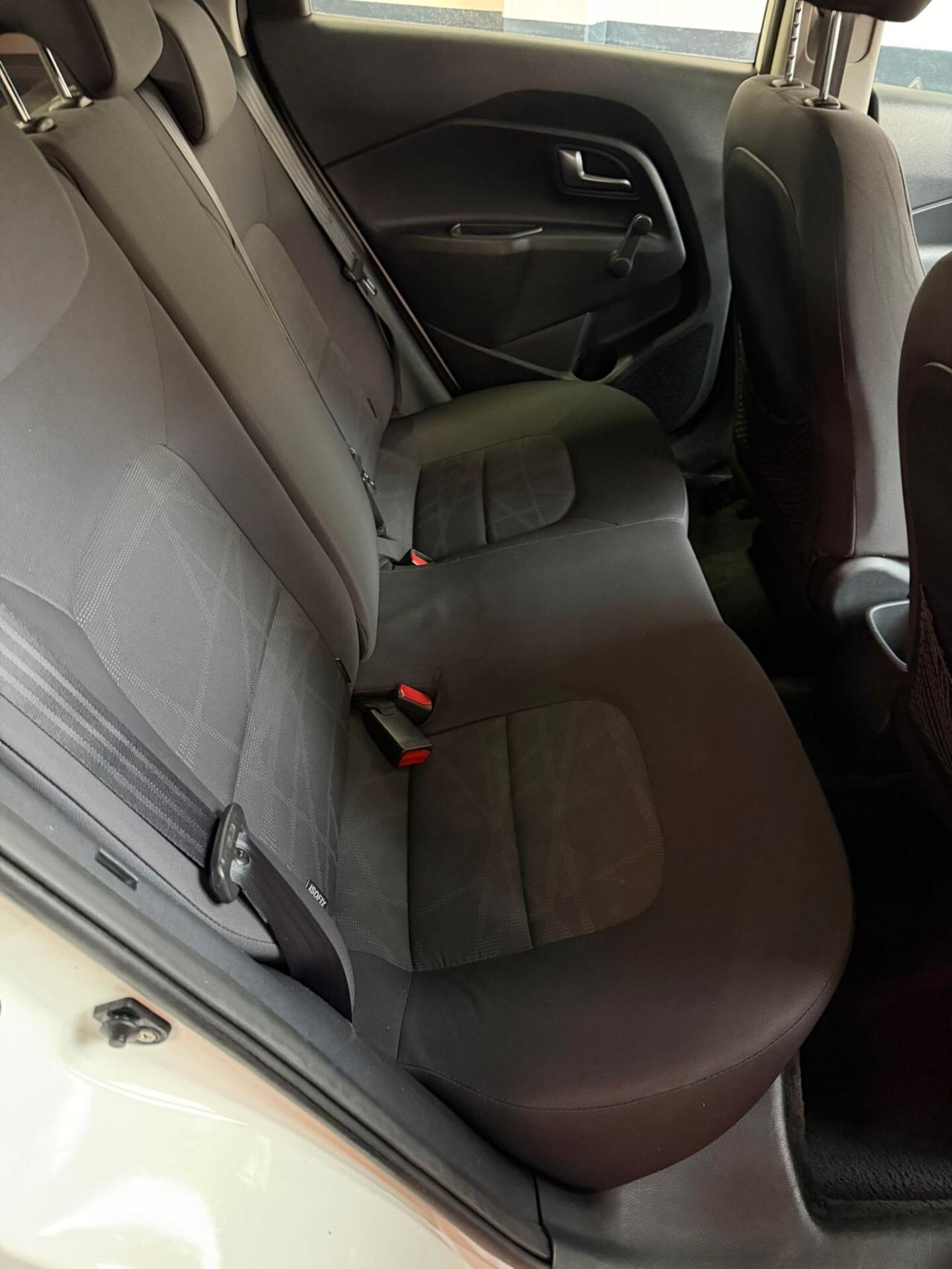 Kia Rio 1.1 CRDi WGT 5p. LX