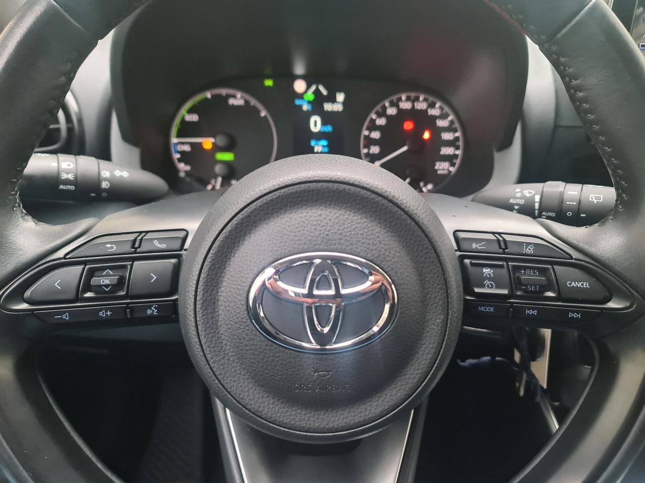 Toyota Yaris 1.5 Hybrid 5p - km reali