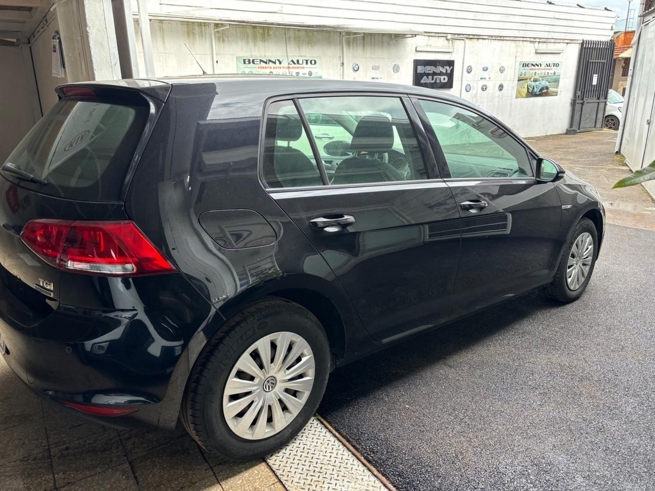 Volkswagen Golf 1.4 TGI 5p. Comfortline BlueMotion benz\met