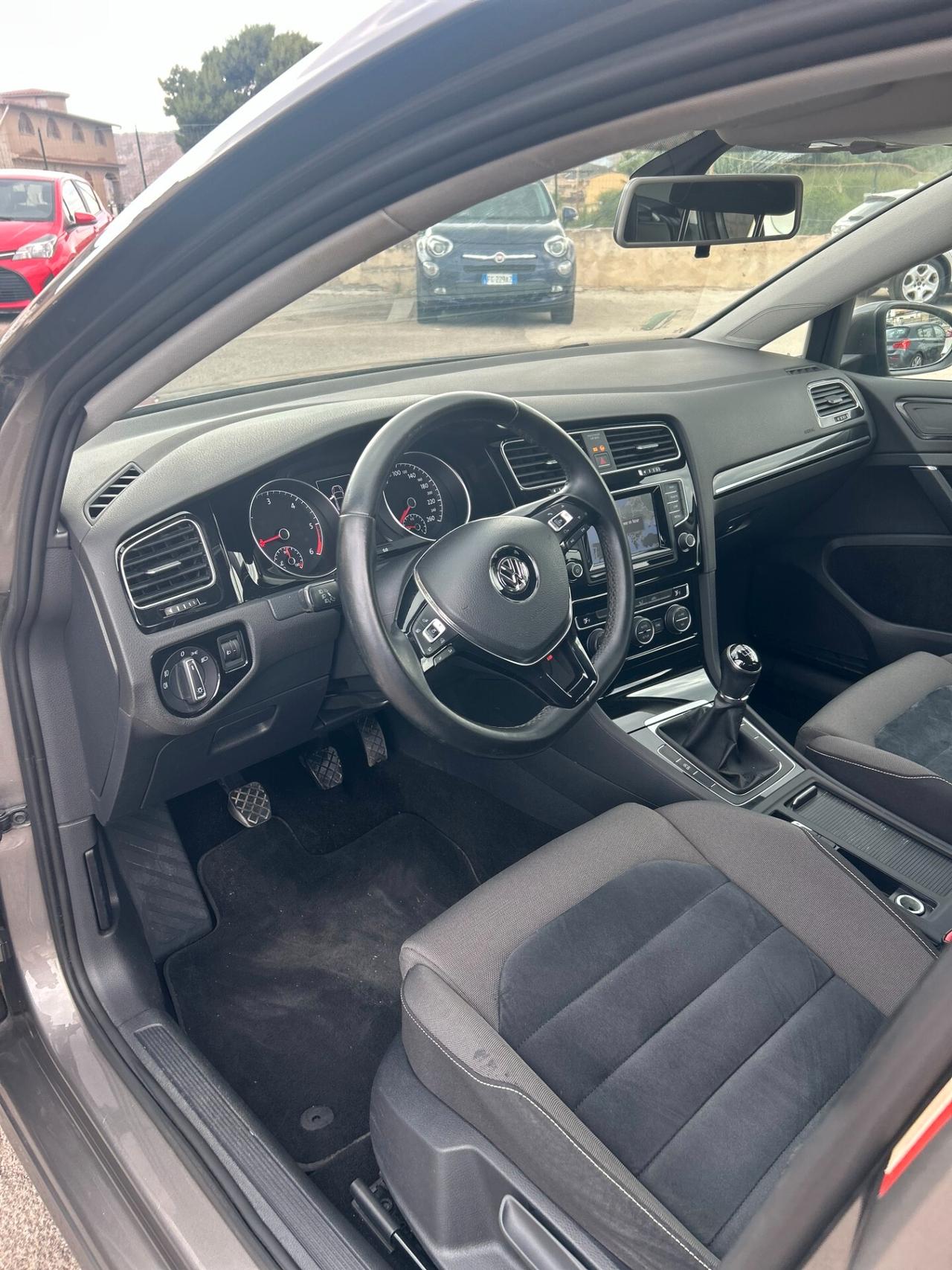 Volkswagen Golf 1.6 TDI 5p. Highline BlueMotion Technology