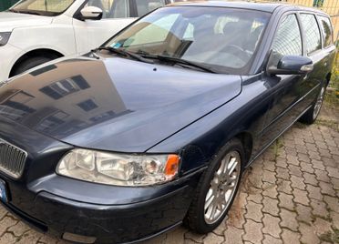 Volvo V70 2.4 D5 Kinetic