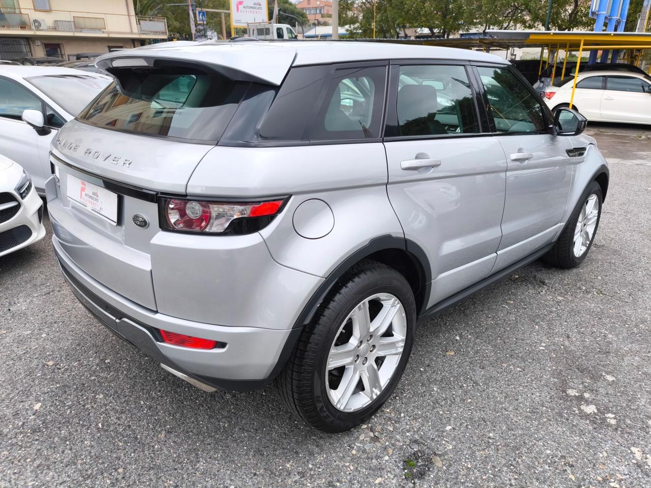 Land Rover Range Rover Evoque Range Rover Evoque 2.2 Sd4 5p. Dynamic