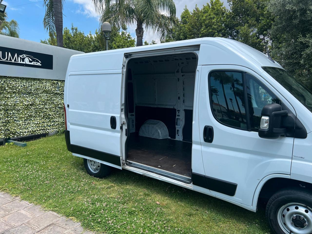 Peugeot Boxer 335 2.2 BlueHDi 140 S&S PLM-TA Furgone