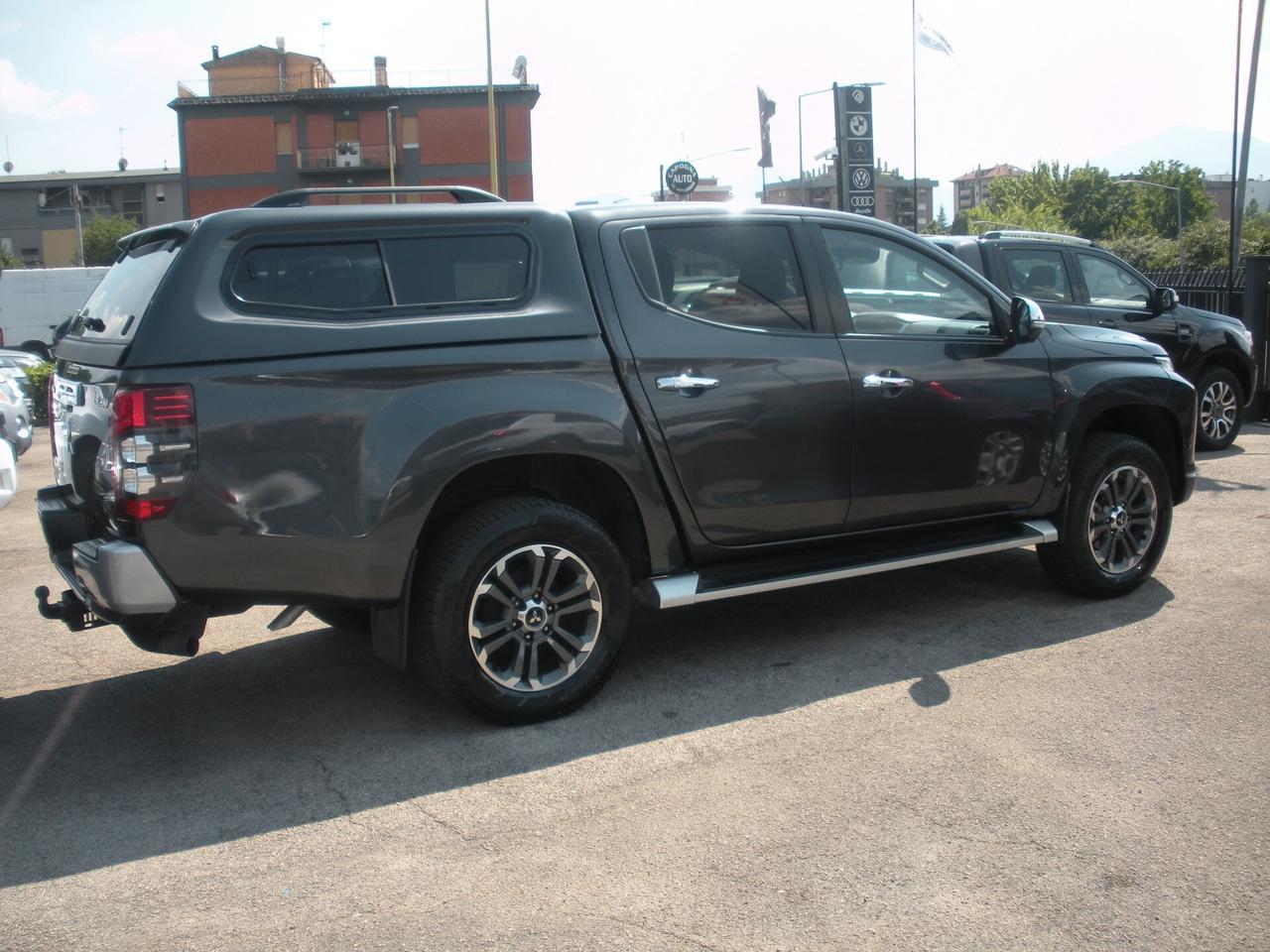 Mitsubishi L200 2.3 D Double Cab 4x4 Super Select Intense aut.