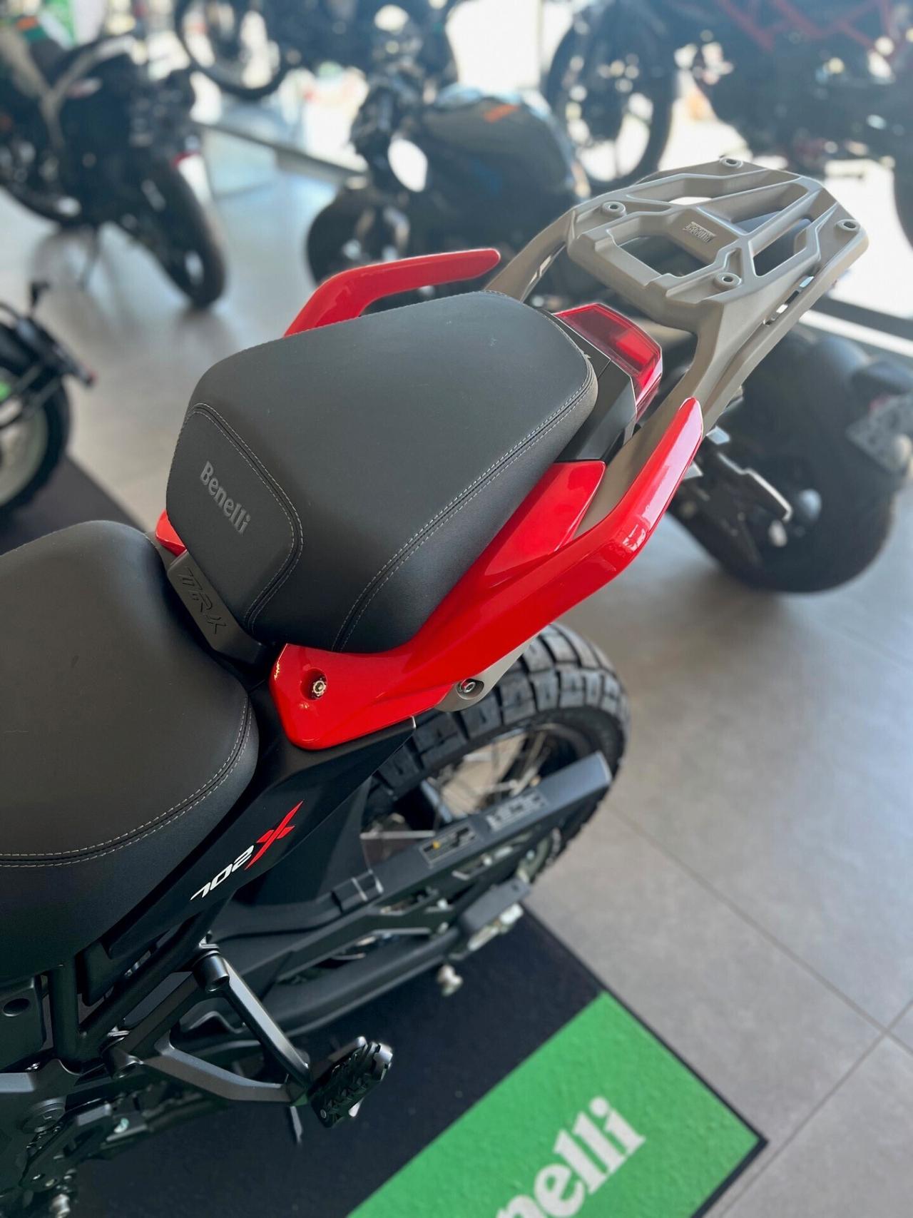 Benelli TRK 702 X Gres White - NUOVA