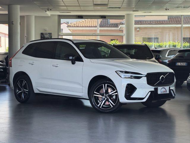 VOLVO XC60 B4 (d) Mild Hybrid 197cv Aut. Plus Dark R-Design