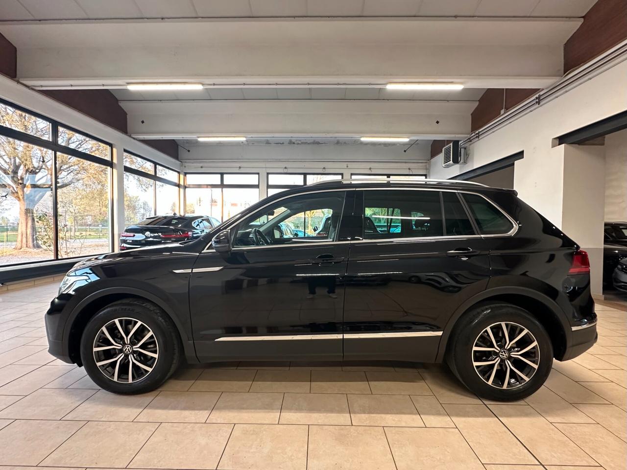 VOLKSWAGEN TIGUAN LIFE 2.0 TDI 122CV *CARPLAY*LUCI*ACC*