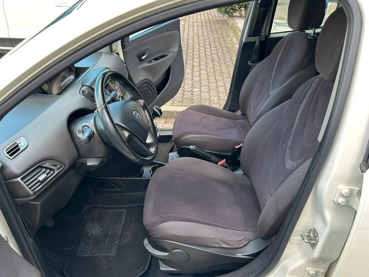 Lancia Ypsilon 1.3 mjt Silver s NEOPATENTATI