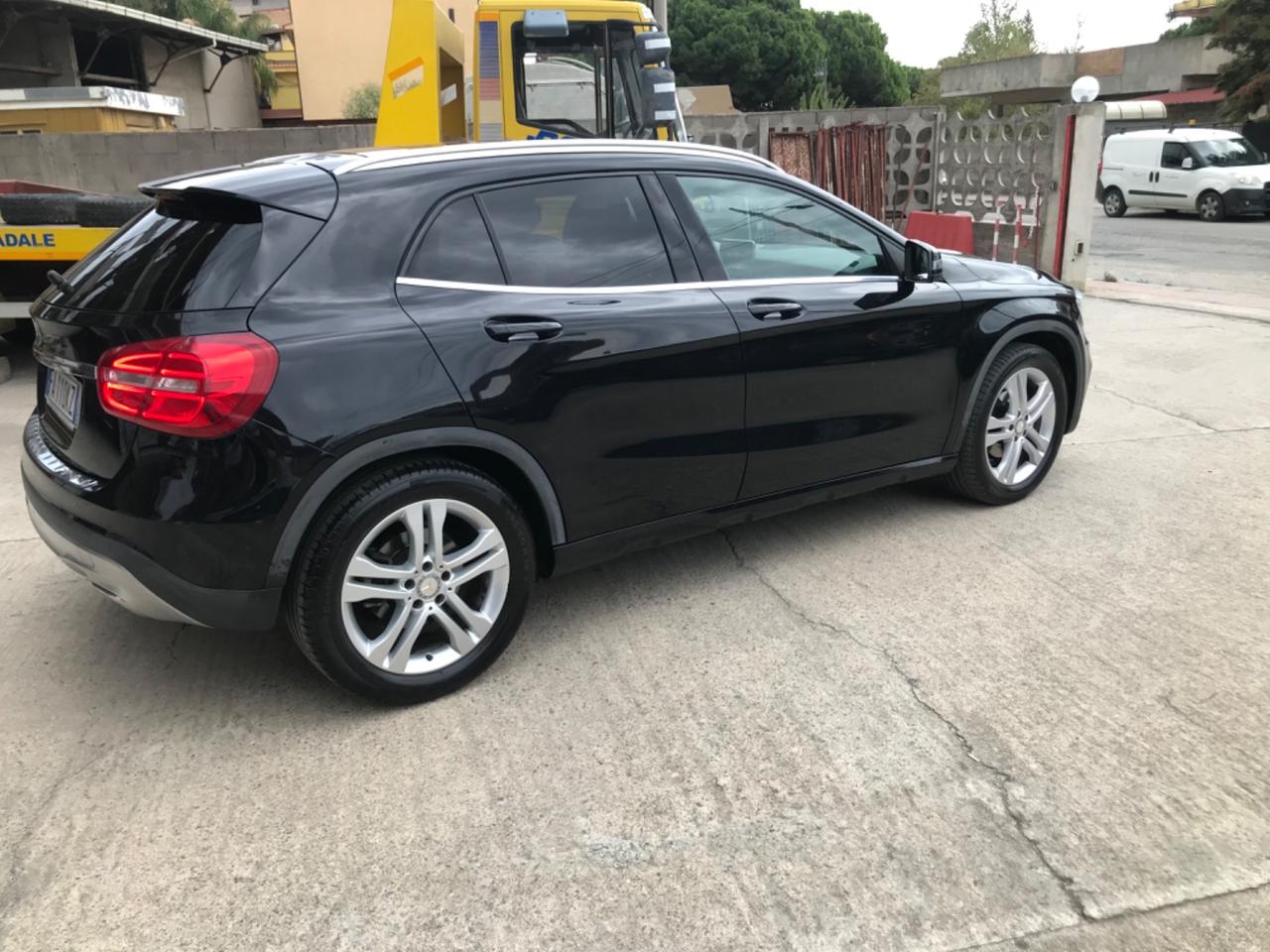 Mercedes-benz GLA 180 GLA 180 d Premium