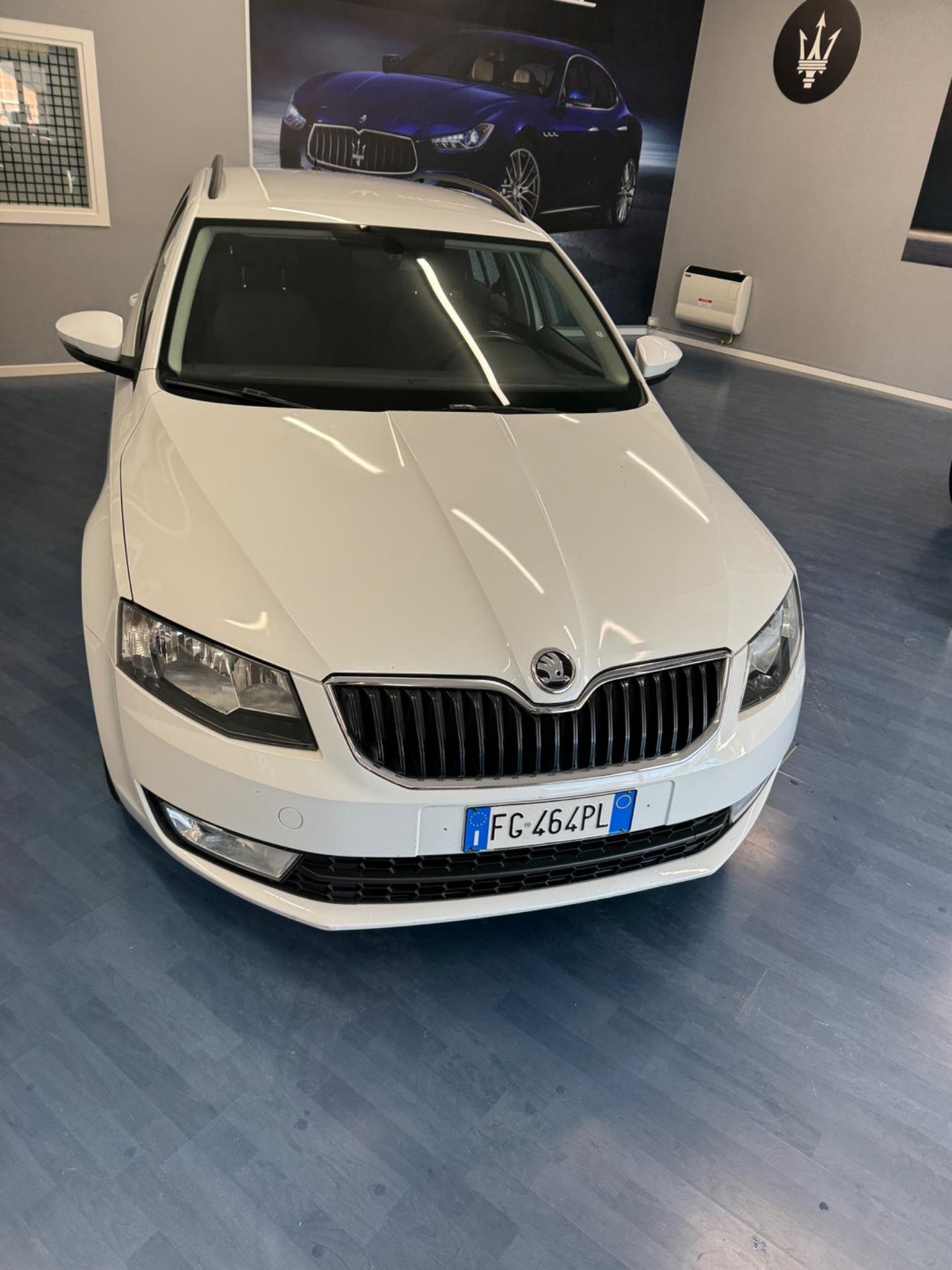 Skoda Octavia 1.6 TDI CR 90 CV Active