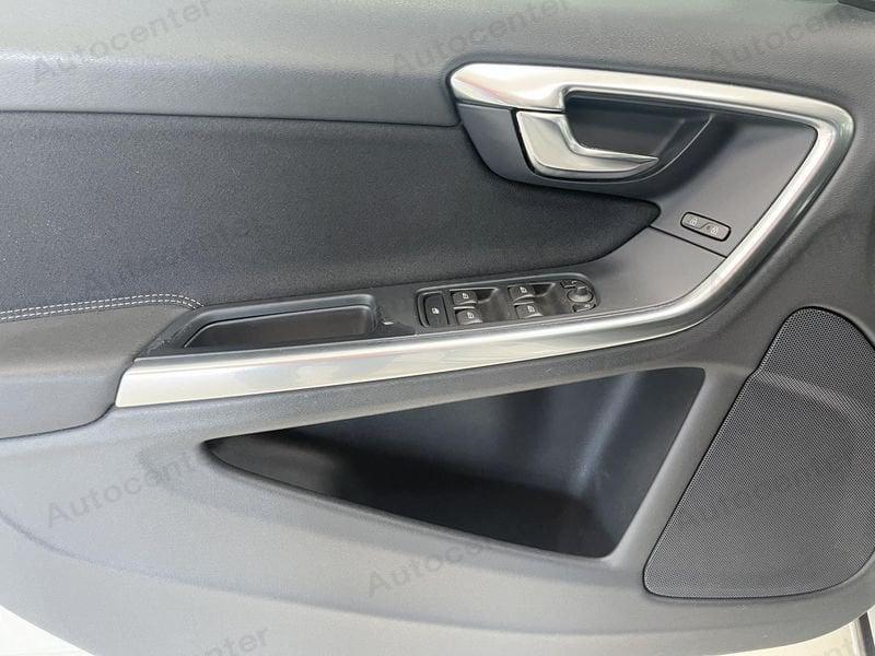 Volvo V60 1.6 d2 Kinetic powershift