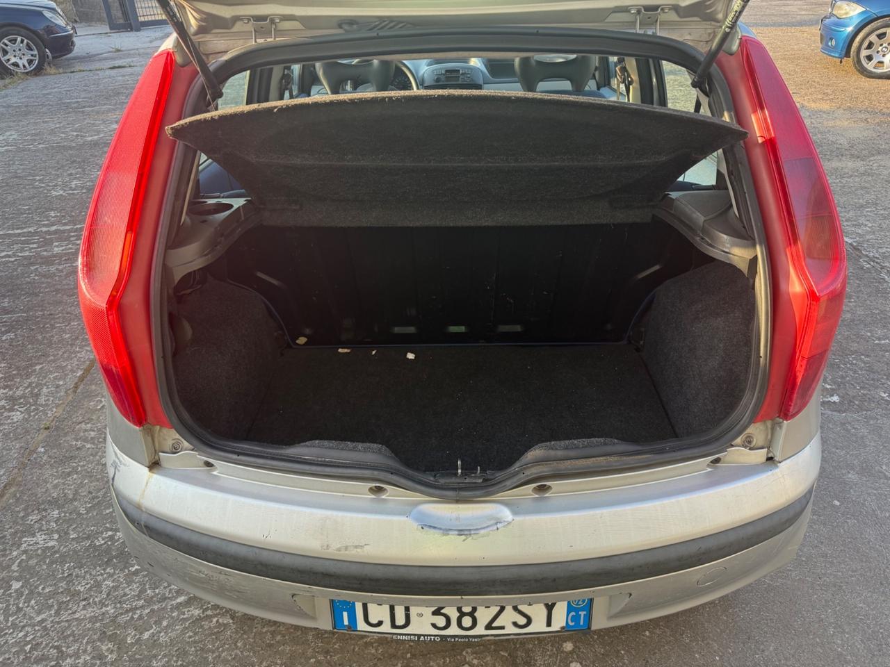 Fiat Punto 1.2i cat 5 porte EL
