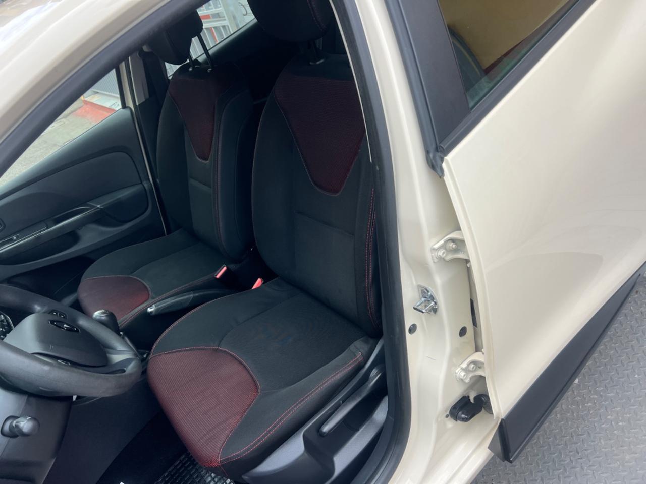 Renault Clio dCi 8V 75 CV Start&Stop 5 porte Energy Duel