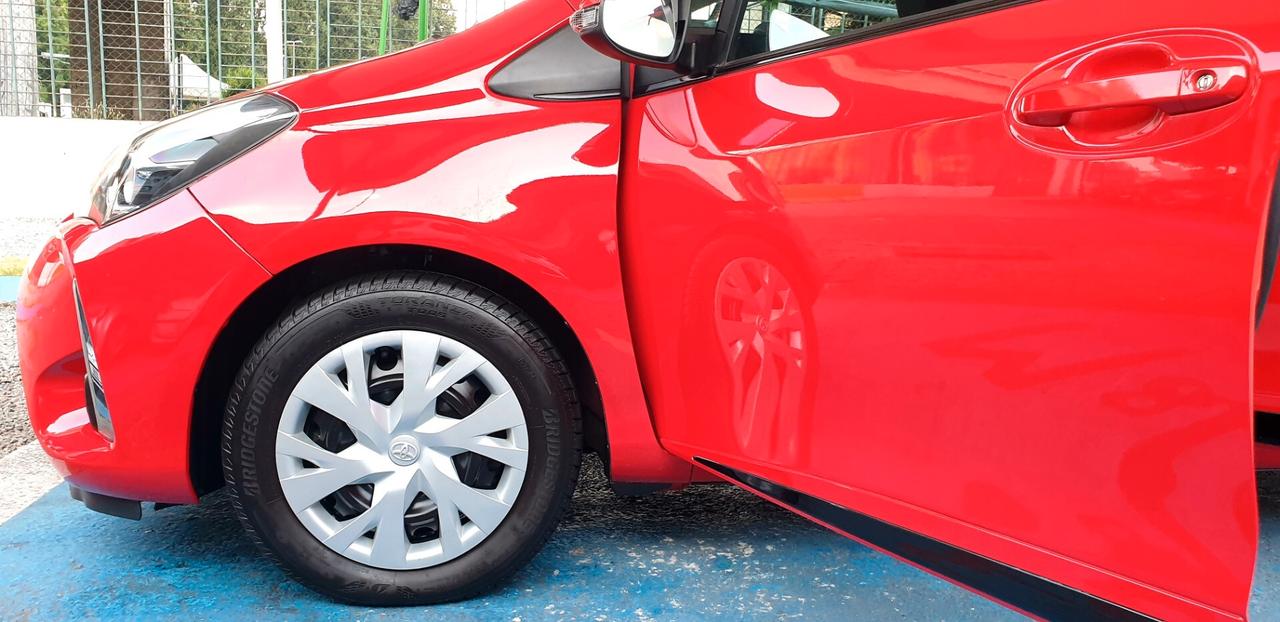 TOYOTA YARIS 1.5 BENZINA/IBRIDA KM 69 MILA CON GARANZIA TOYOTA