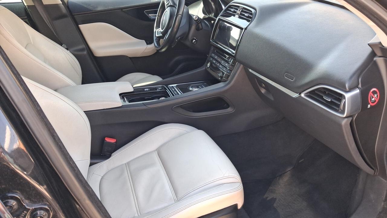 Jaguar F-Pace 2.0 D 180 CV R-Sport catena fatta tu