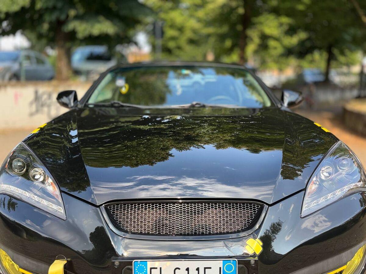 Hyundai Genesis 2.0 turbo Sport