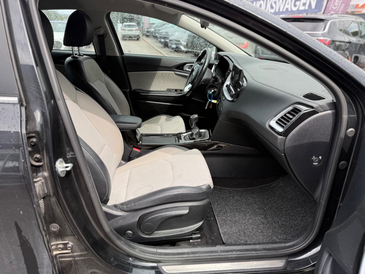 Kia Ceed 1.6 CRDi 115 CV 5p. Urban