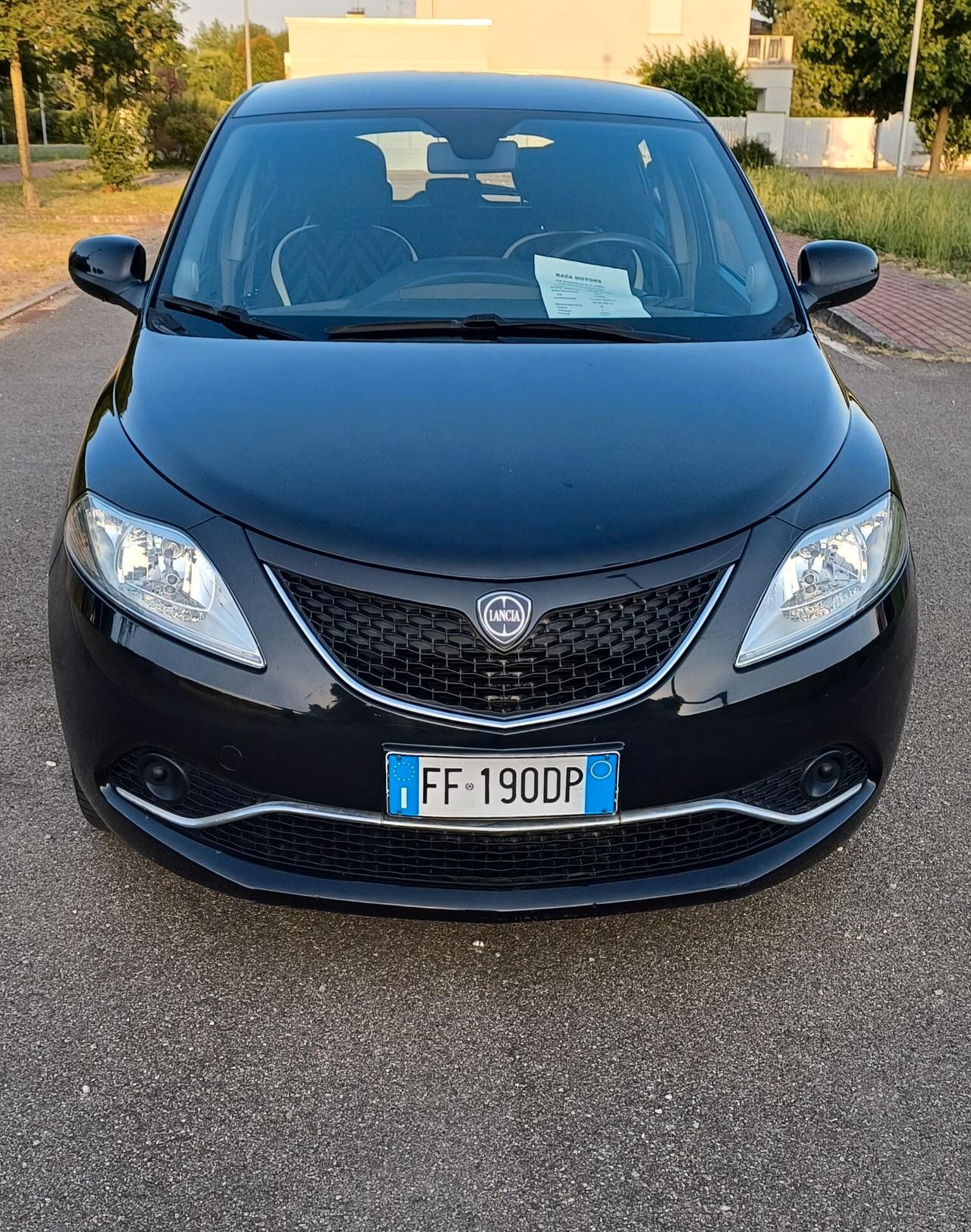 Lancia Ypsilon 1.2 69 CV 5 porte GPL Ecochic Gold