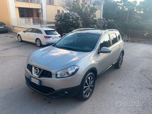 Nissan Qashqai 7 Posti