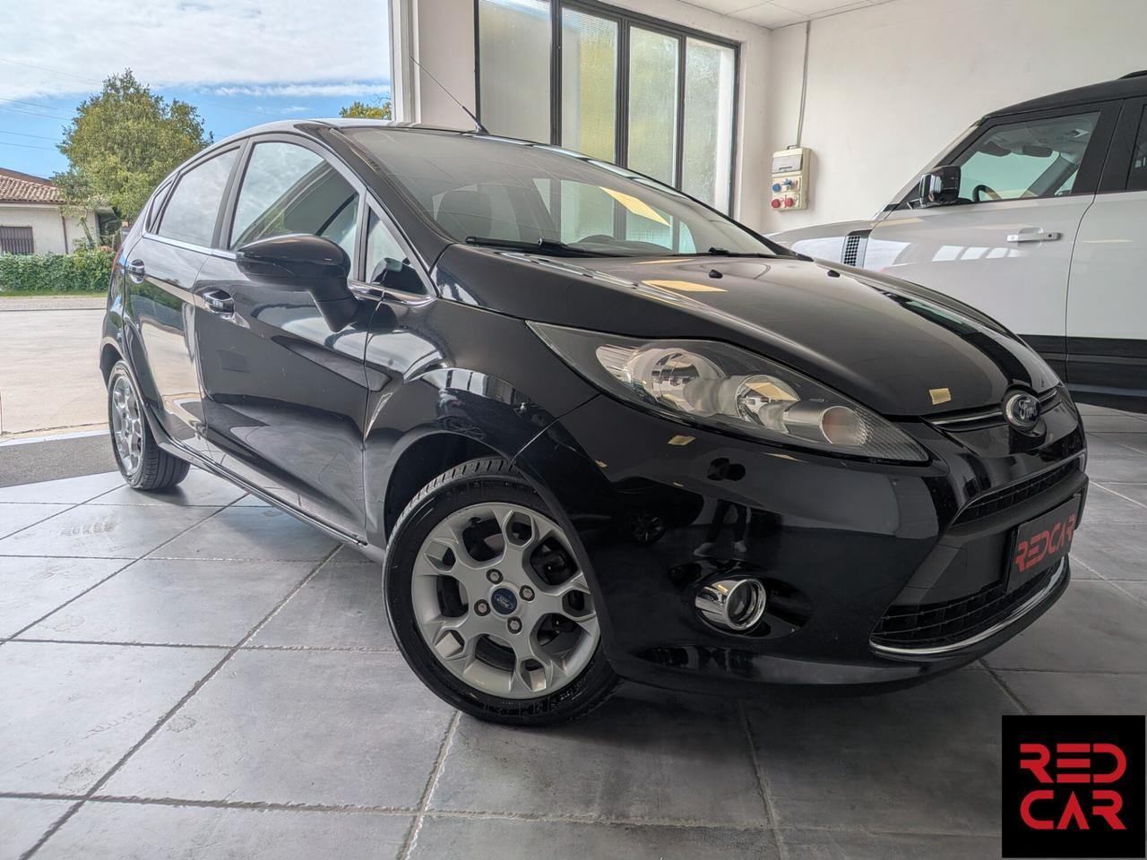 Ford Fiesta 1.4 TDCi 70CV 5 porte Titanium