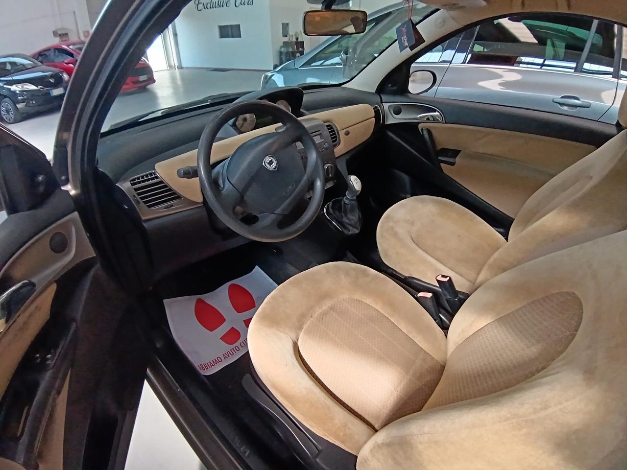Lancia Ypsilon 1.2 Oro