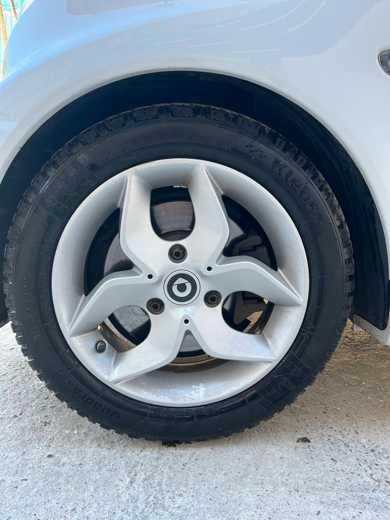 Smart ForTwo 1000 62 kW coupé pulse