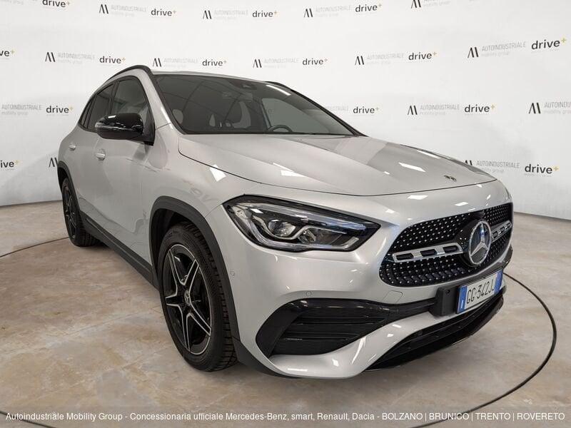 Mercedes-Benz GLA 200 D PREMIUM AUTOMATICO