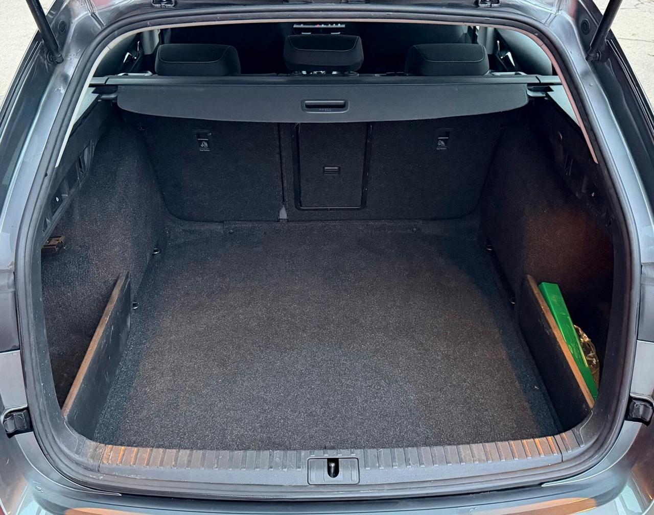 Skoda Octavia 2.0 TDI EVO SCR DSG Wagon Sportline