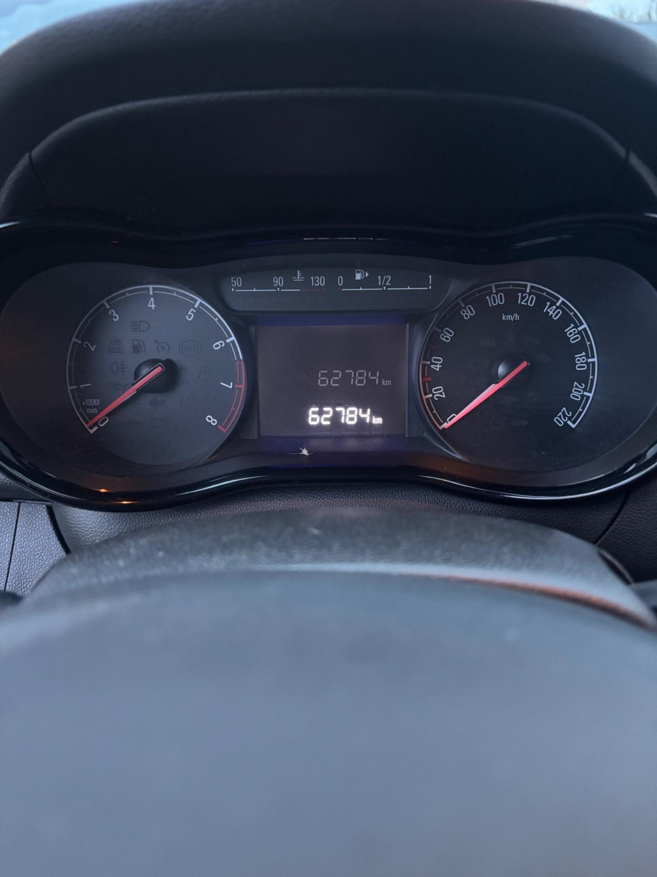 Opel Karl Rocks 1.0 73 CV GPL