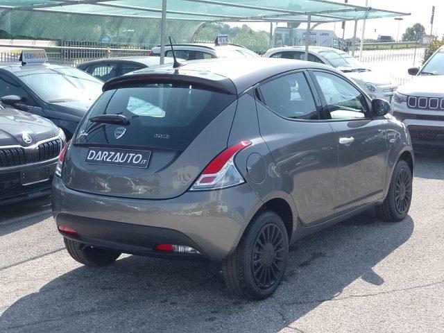 LANCIA Ypsilon 1.0 FireFly 5 porte S&S Hybrid Silver