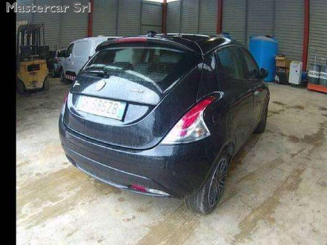 LANCIA Ypsilon 5posti Neopatentati 1.0 hybrid Gold tg: GK585ZB