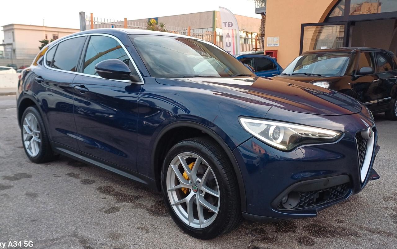 Alfa Romeo Stelvio 2.2 190 CV AT8 Q4 Executive