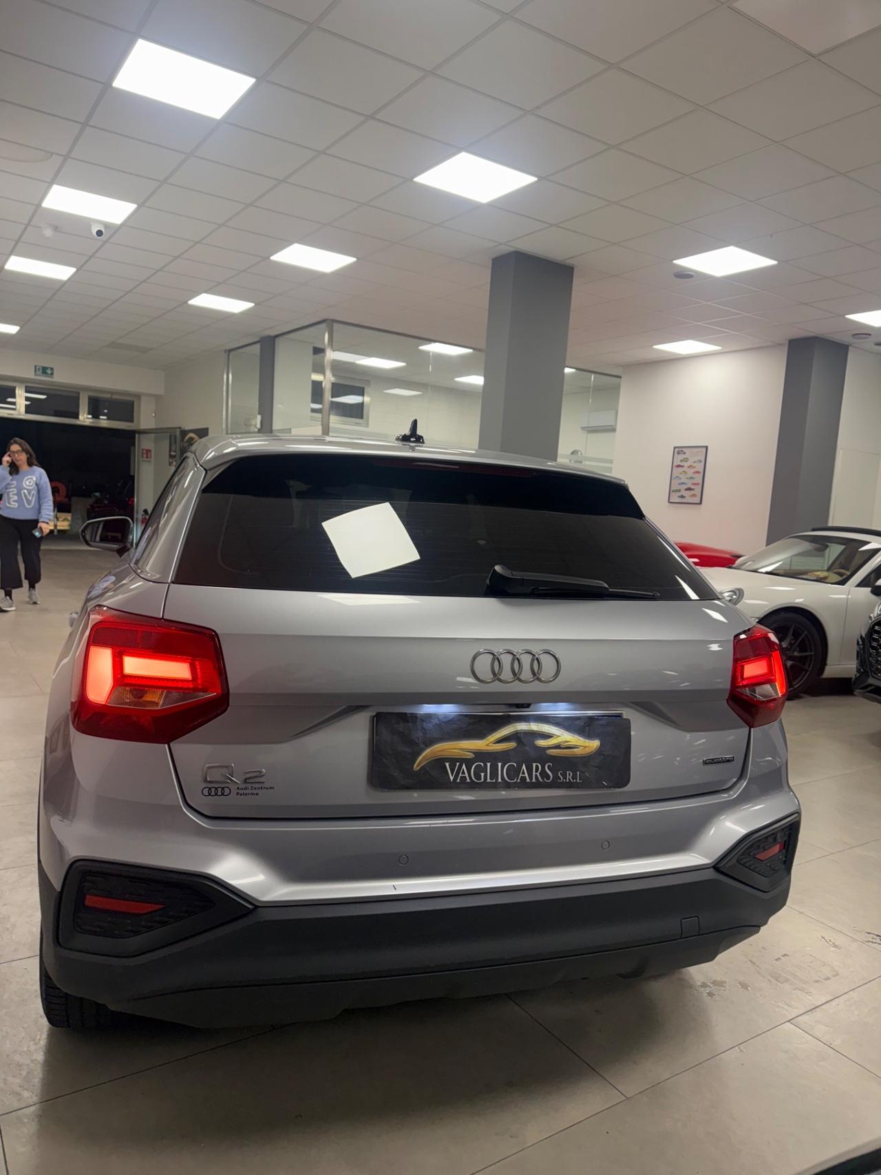 Audi Q2 35 TDI S tronic Business Advanced
