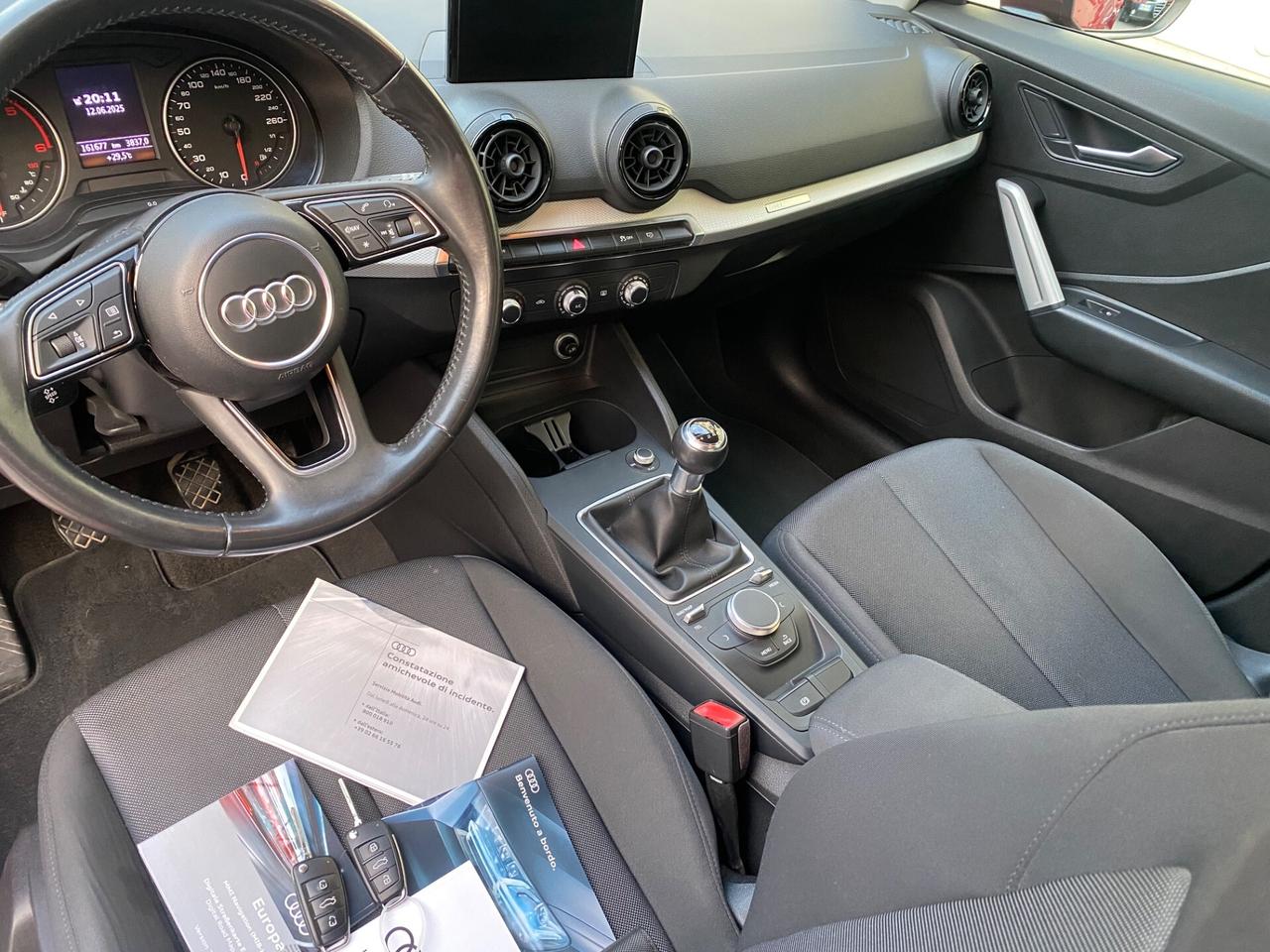 Audi Q2 1.6 TDI Business RED