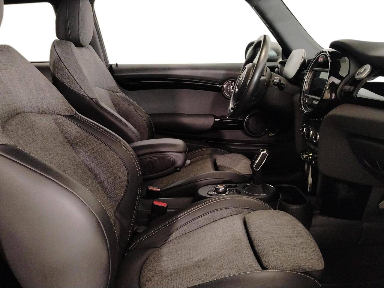 MINI Mini Cooper SE M