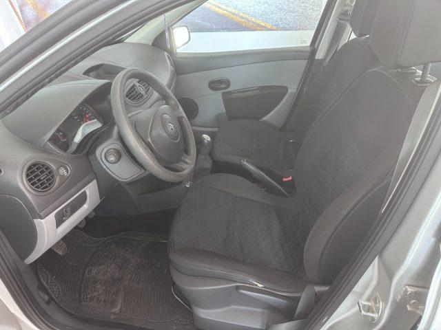 RENAULT Clio 1.2 16V 5 porte Confort