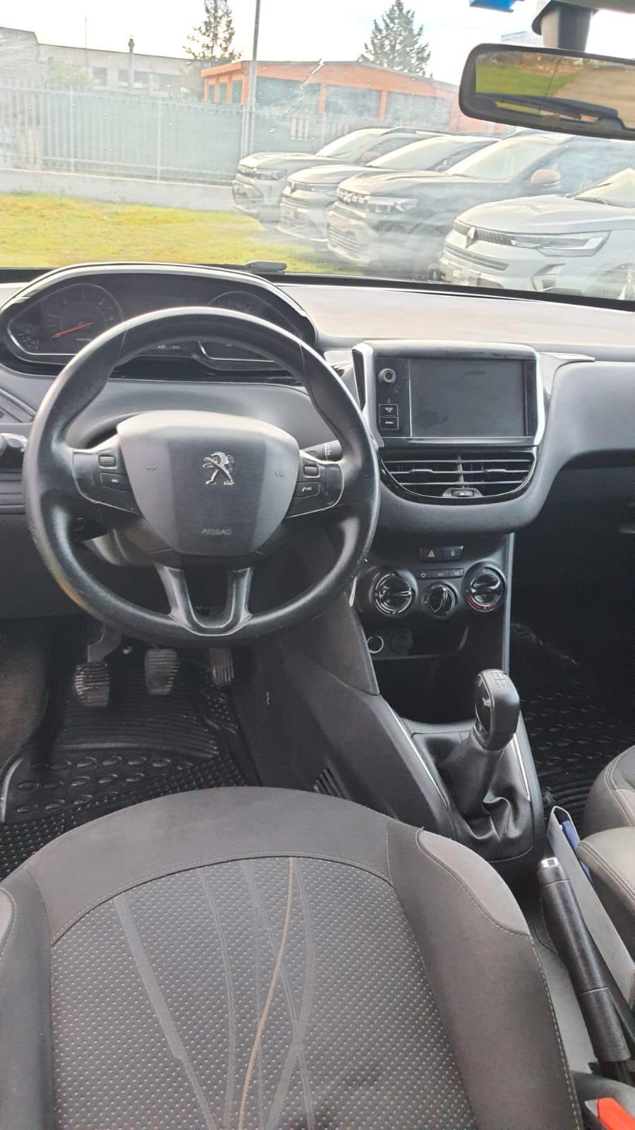 Peugeot 208 1.4 HDi 68 CV 5 porte Active