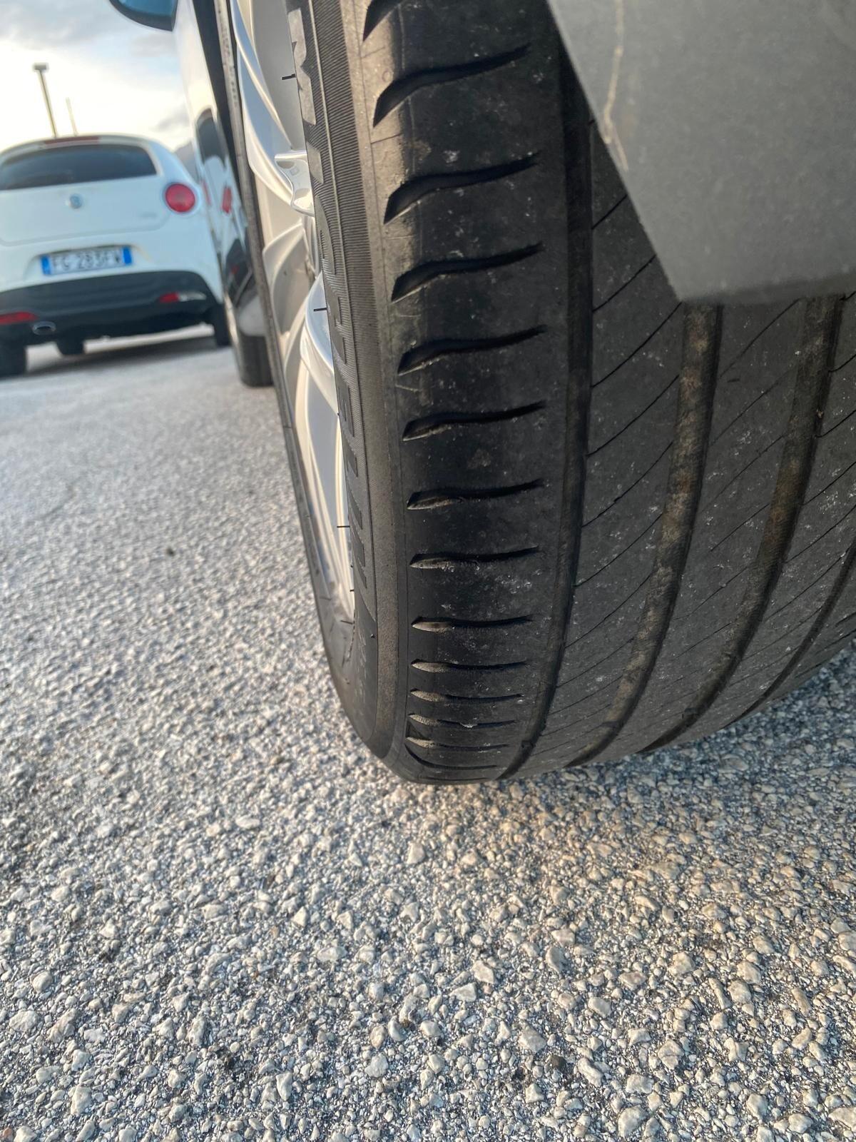 Volkswagen Golf 1.4 TGI 5p. Highline BlueMotion