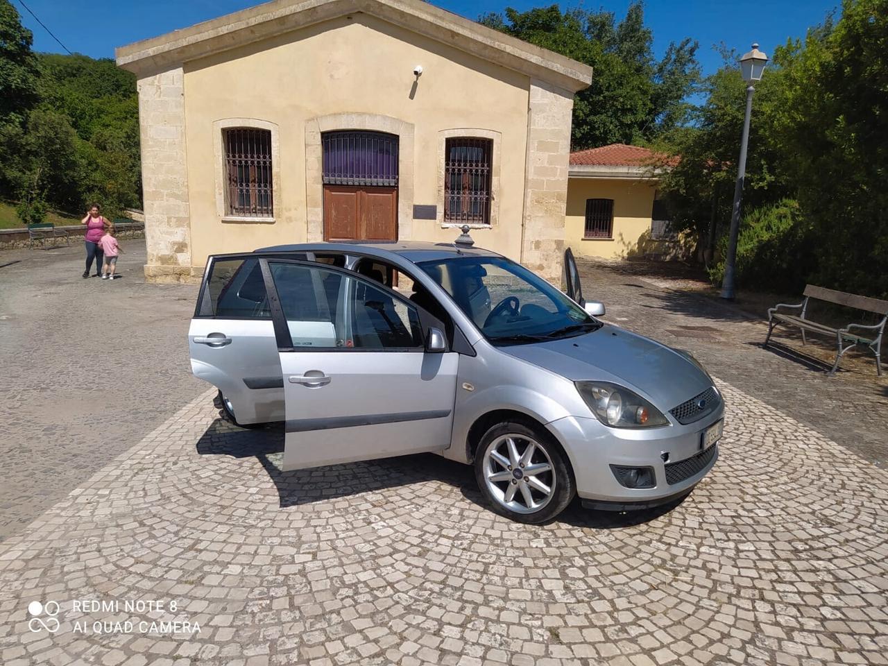 Ford Fiesta 1.2 16V 5p. Ghia