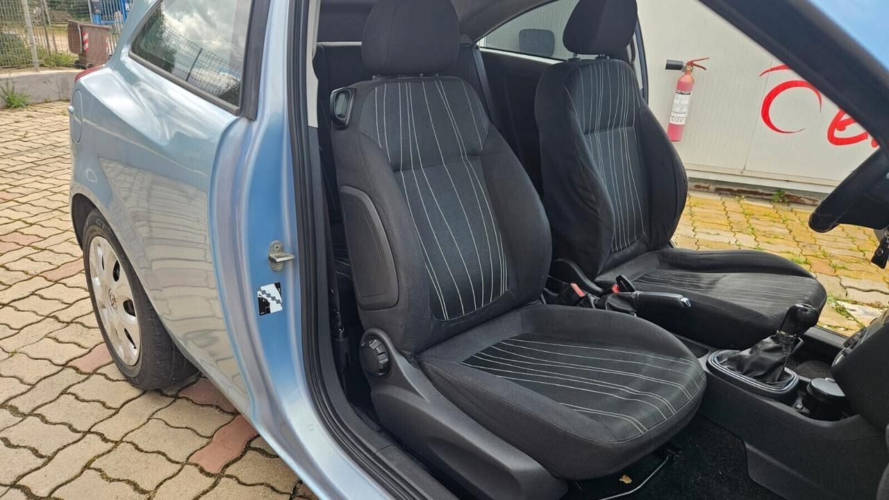 Opel Corsa 1.2 3 porte Sport