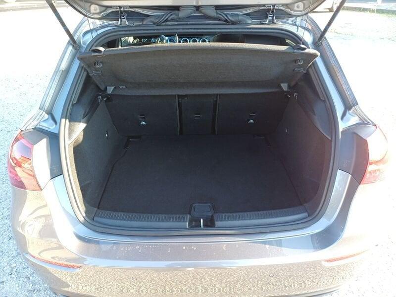 Mercedes-Benz Classe A A 180 d Progressive Advanced NIGHT-PACK