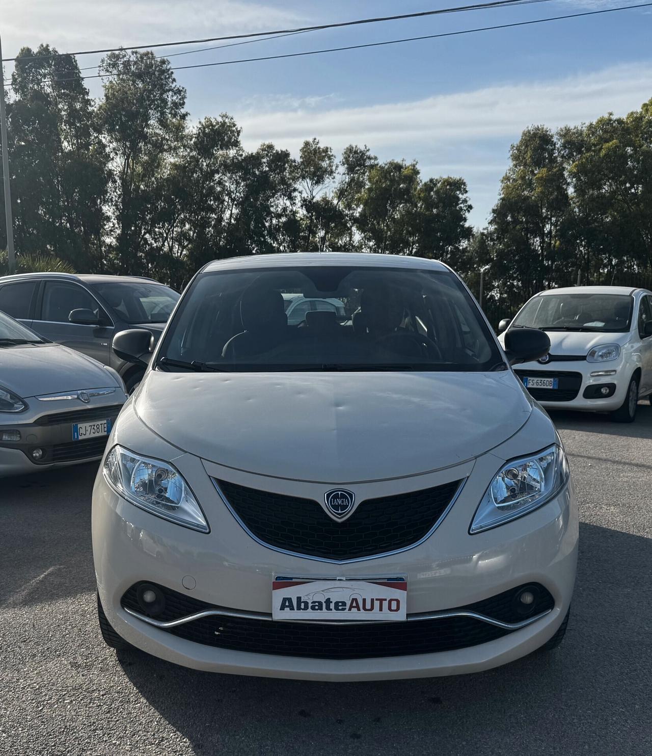 Lancia Ypsilon 1.2 69 CV Silver