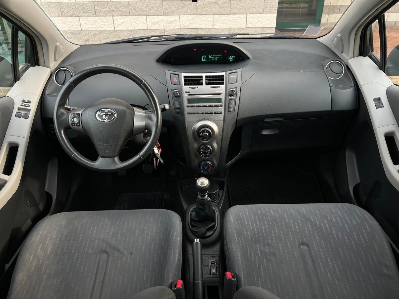 Toyota Yaris 1.3 5 porte