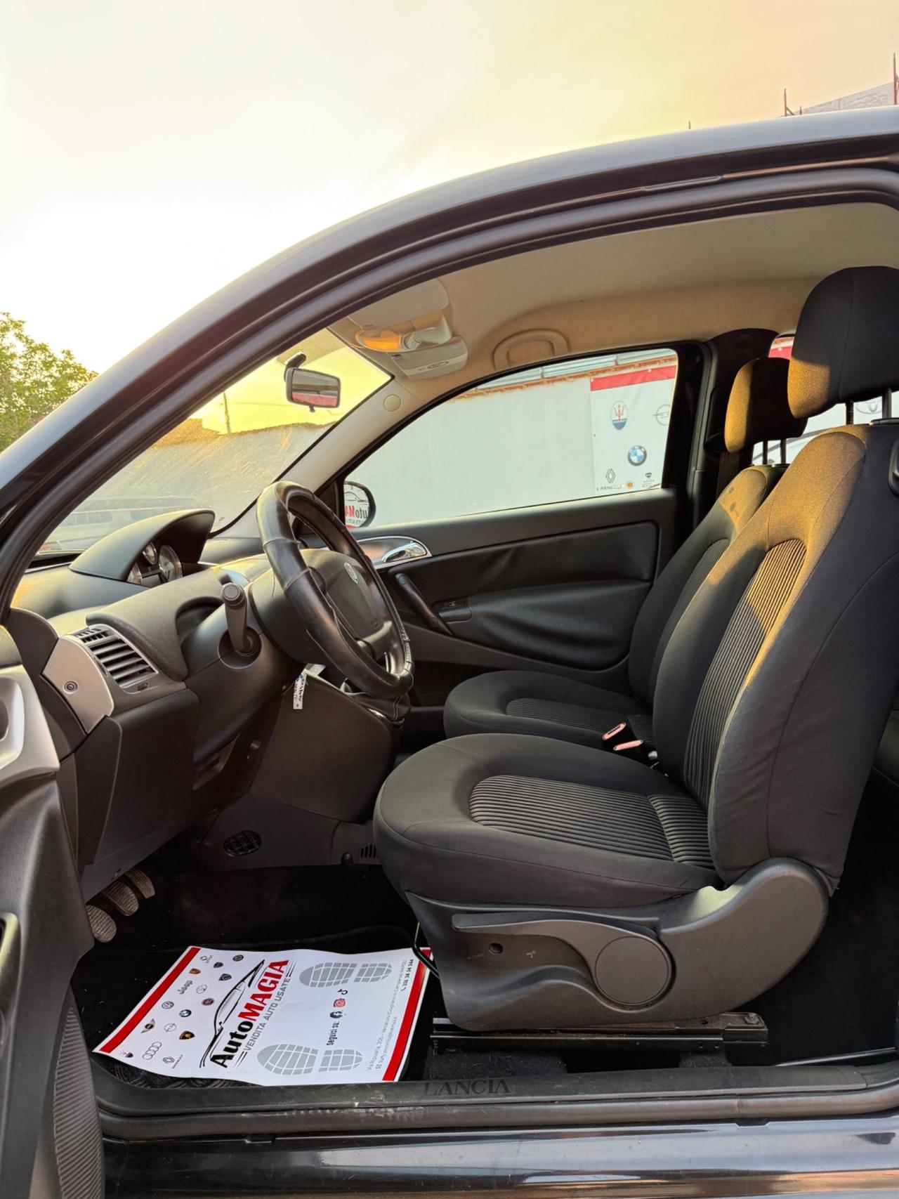 Lancia Ypsilon 1.2 69 CV Diva
