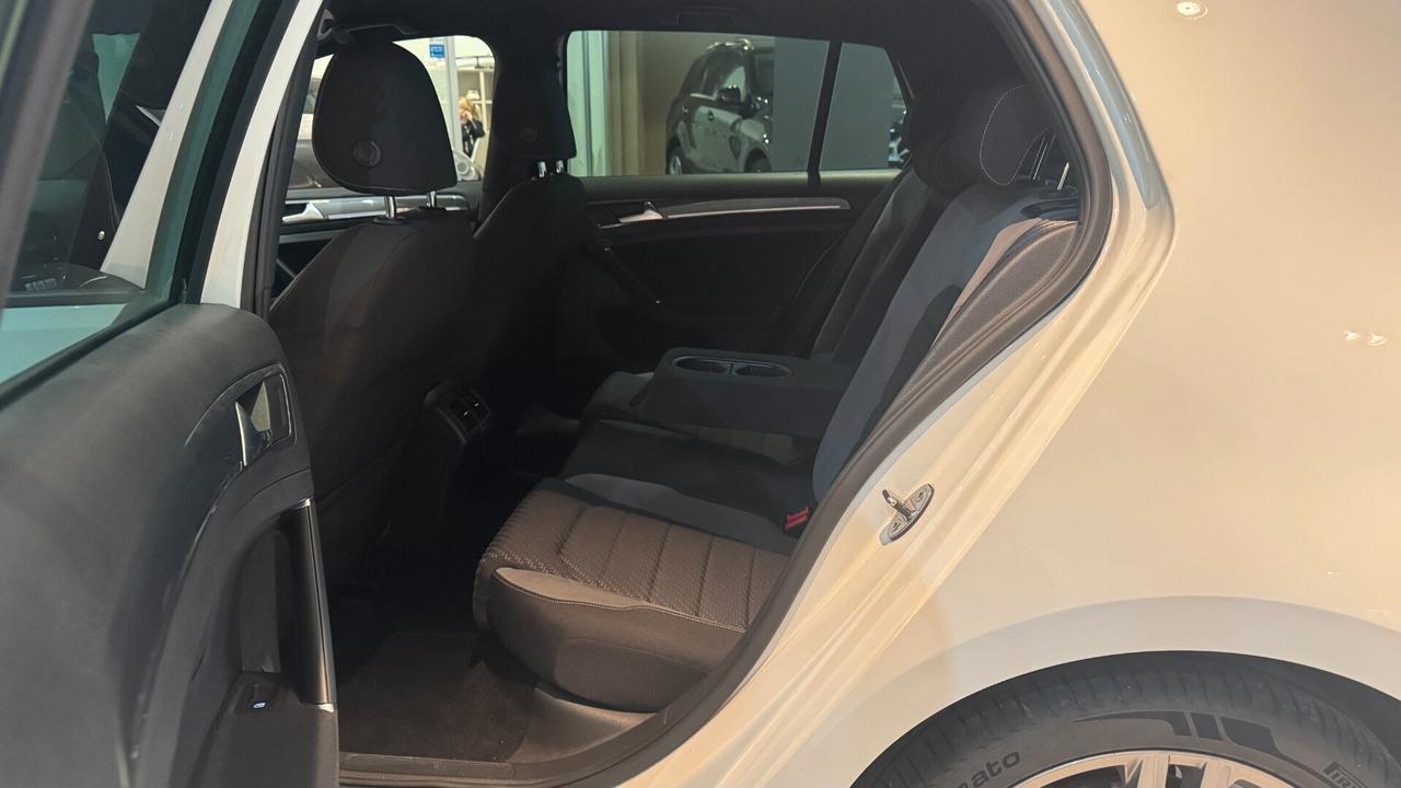 VOLKSWAGEN GOLF R-LINE 7,5 - 2019