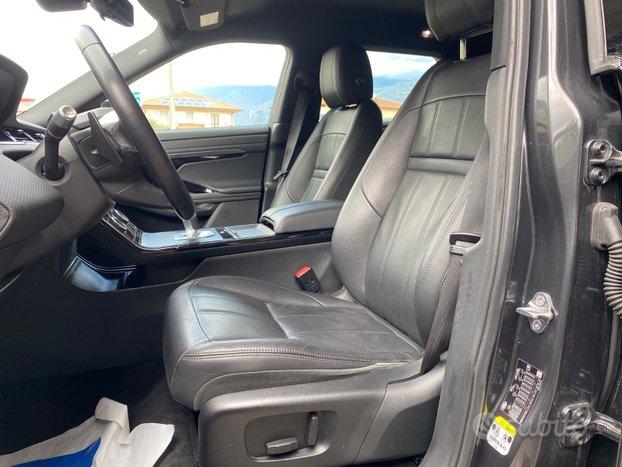Land Rover Evoque 2.0d 180cv i4mhev R-Dynamic