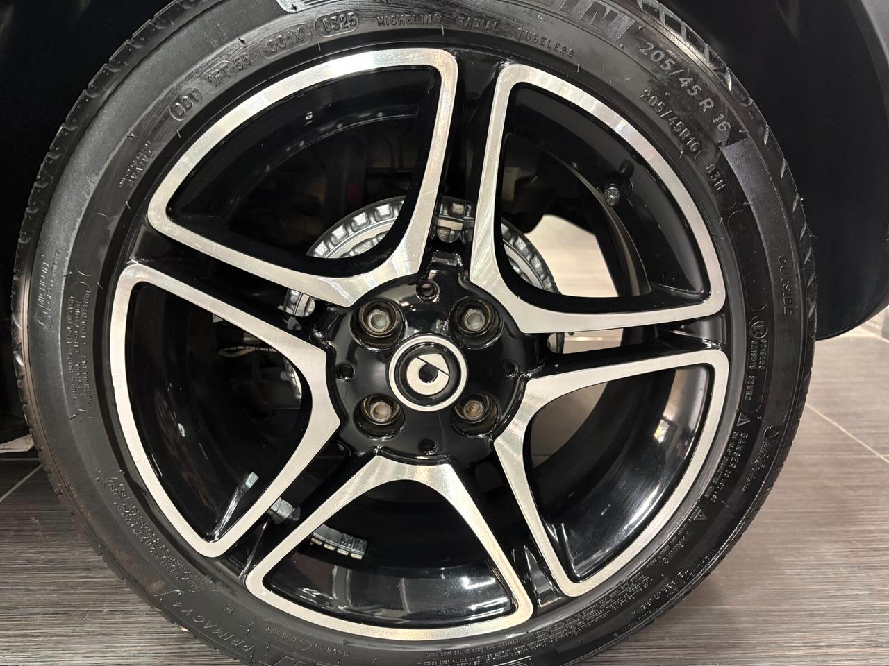 smart forTwo EQ Pulse 22kW ITALIANA FULL