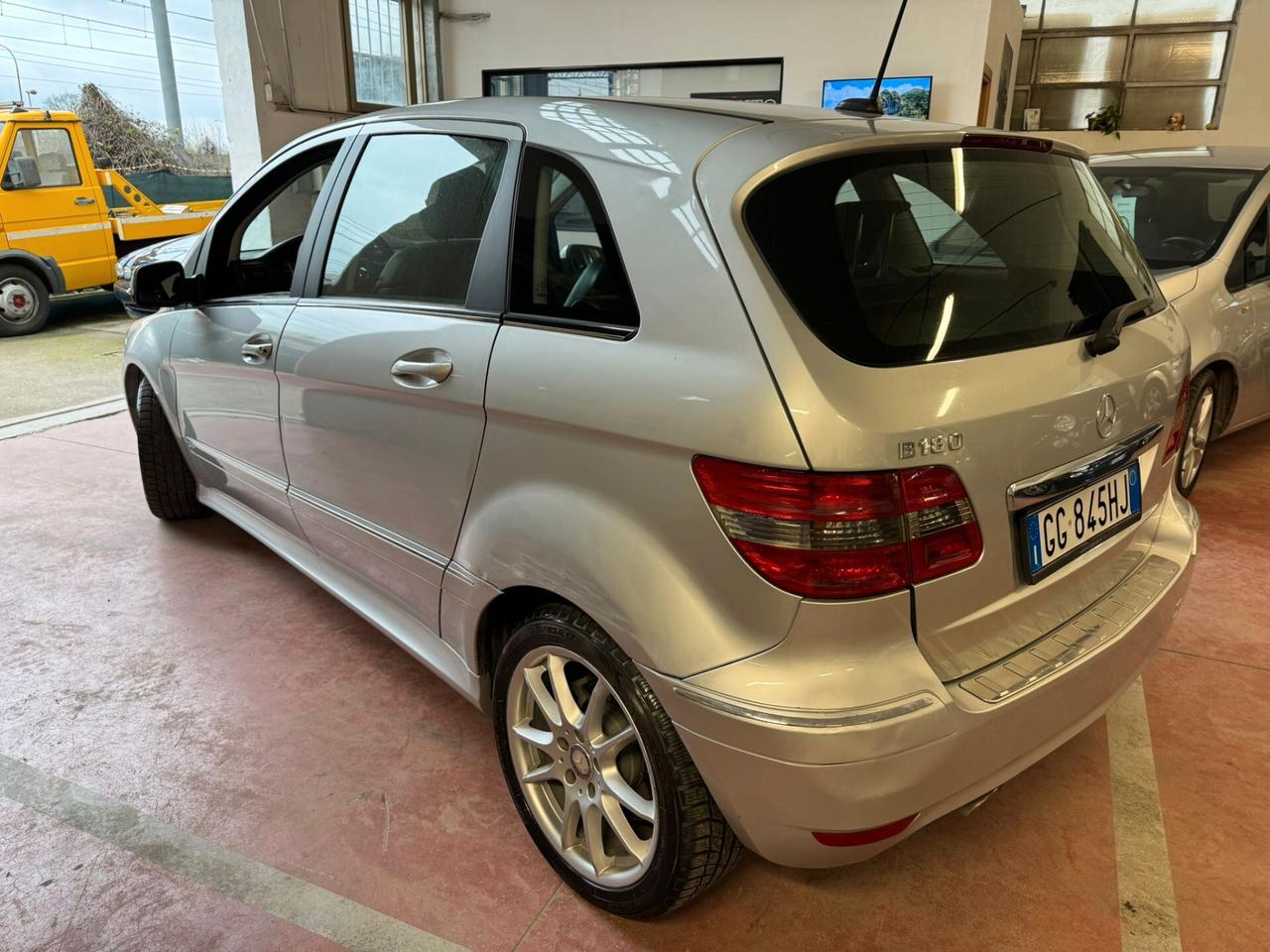 Mercedes-benz B 180 Per neopatentati